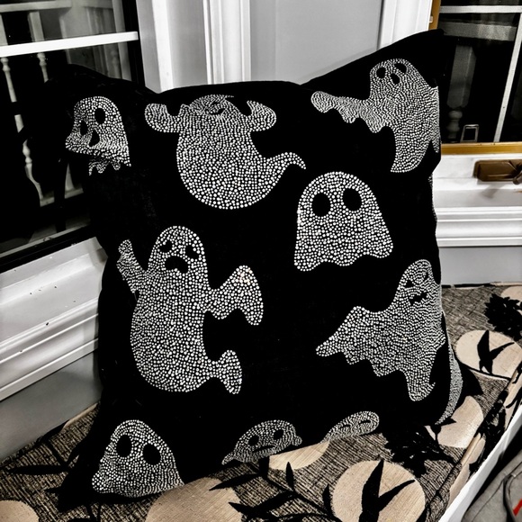 NWT black and white rhinestone ghost pillow - Picture 1 of 8